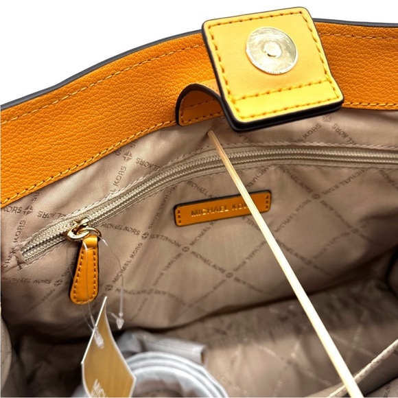 Michael Kors Medium Hamilton Leather
Satchel Bag Cider - Picture 10 of 13